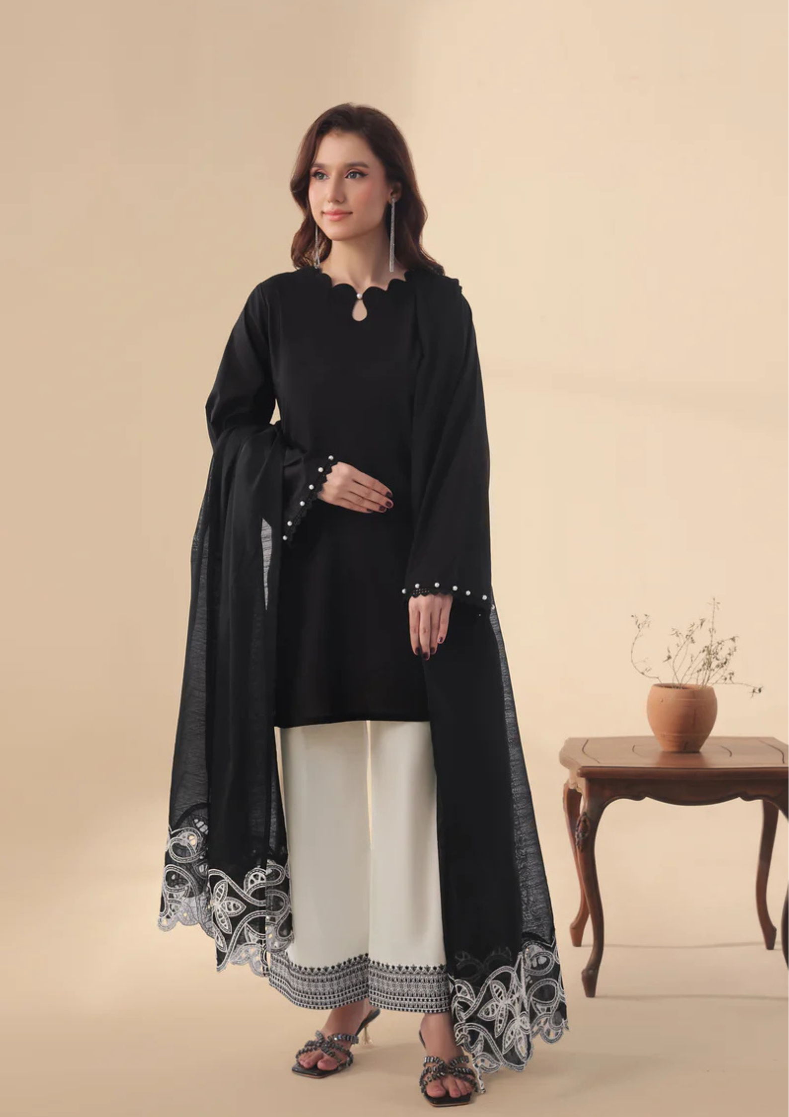 Embroidered Cotton+lawn 3pc